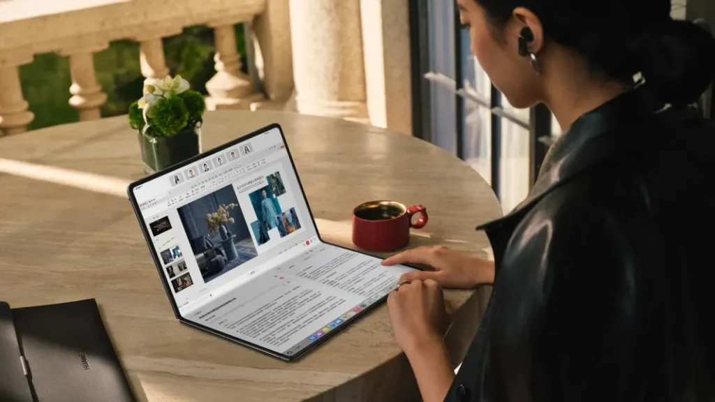 Huawei MateBook Fold: перший складаний ноутбук компанії з 18-дюймовим дисплеєм 3 huawei matebook fold iz gnuchkym ekranom
