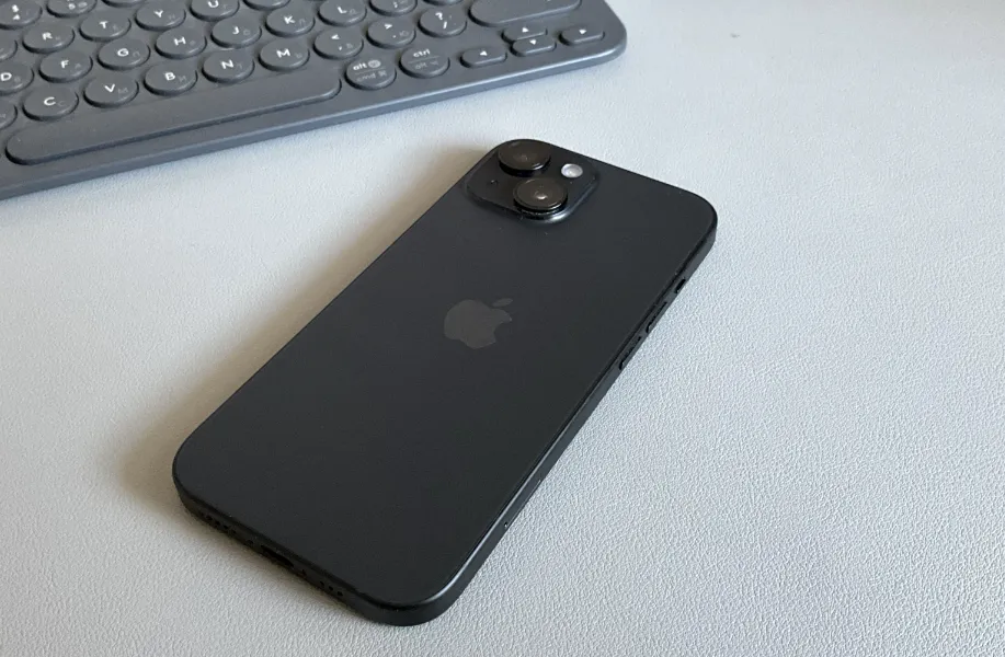 Apple снова всех переиграла: iPhone 15 лидер продаж