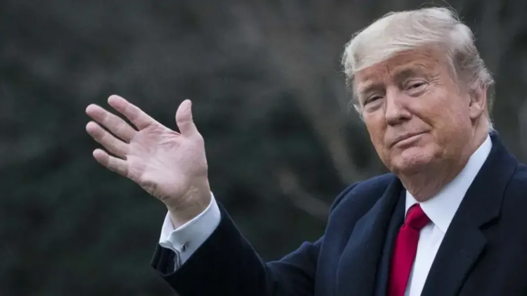 Gemini від Google назвав Трампа колишнім презедентом! 6 Gemini від Google звільнив Трампа? ШІ назвав його «колишнім» у 2025!