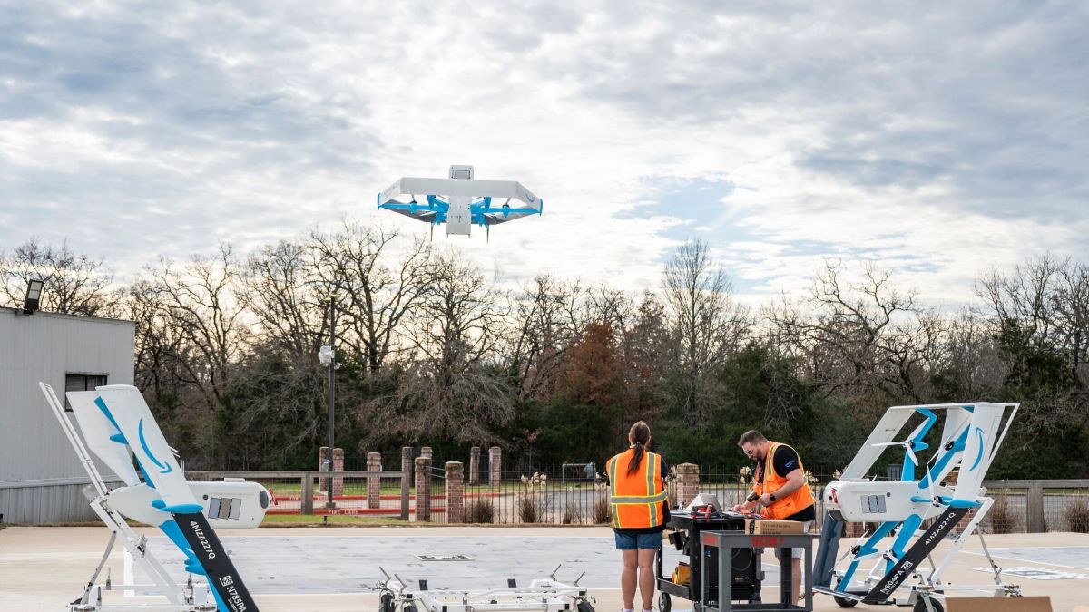 Amazon знову випробовує небо: у США впали два дрони Prime Air — що сталося і чому це важливо