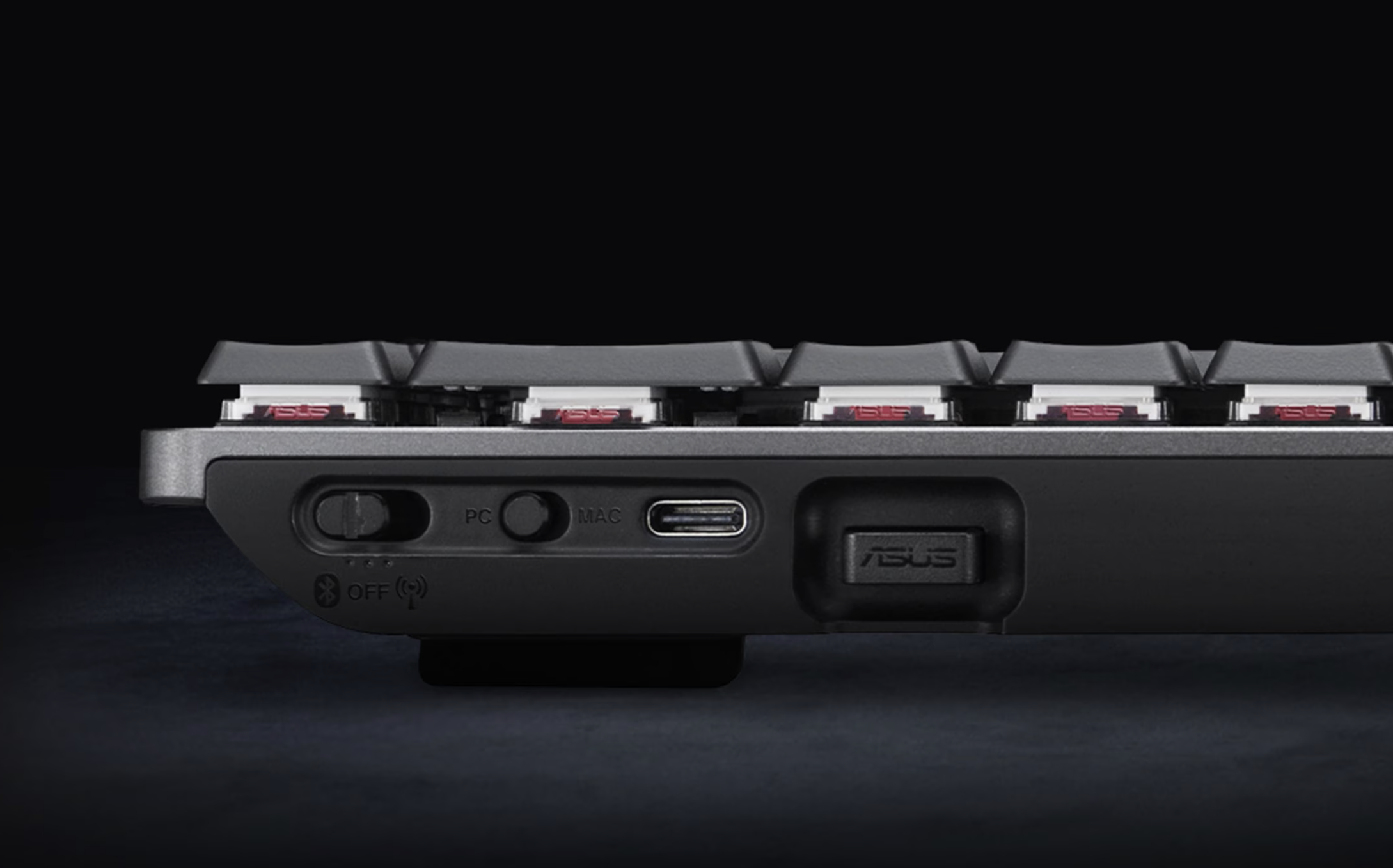 ASUS ProArt KD300 — компактна низькопрофільна клавіатура 65% в алюмінієвому корпусі з 3 режимами підключення 2 ASUS ProArt KD300 —ports