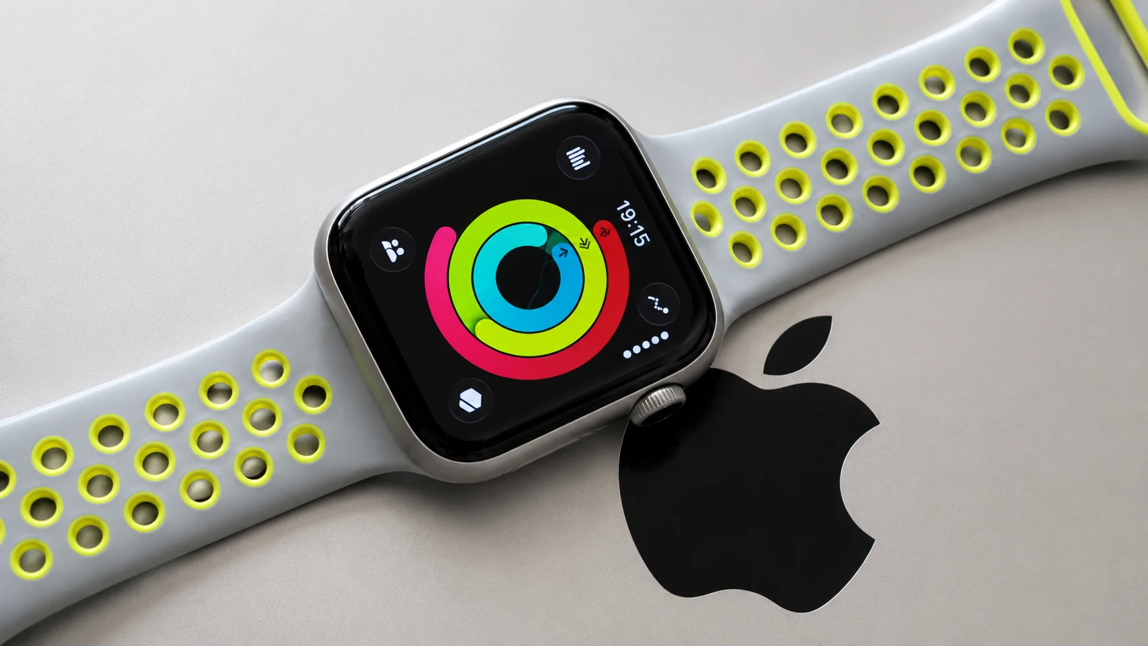 Смартгодинники знову в моді: Apple утримує перше місце у 2026 році